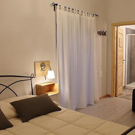 Bed & Breakfast Rooms Maison 3 Magnoni 4*