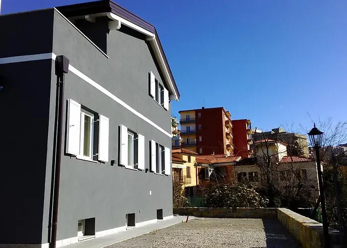 Panzió Maison 3 Magnoni